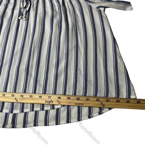 Hollister Womens SZ M Hi Low Top Blue White Stripes Embroidered Sleeves Tie Neck - Picture 7 of 9